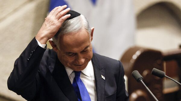 Премьер-министр Израиля Биньямин Нетаньяху на специальном заседании парламента для приведения к присяге нового правительства