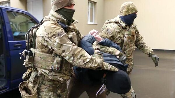 Сотрудники ФСБ РФ задерживают гражданина Украины, который планировал теракт по заданию украинских спецслужб в Северокавказском федеральном округе
