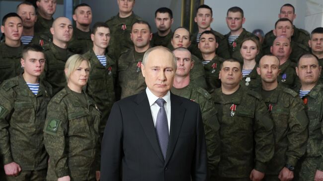 Президент России Владимир Путин во время новогоднего обращения к россиянам в канун 2023 года