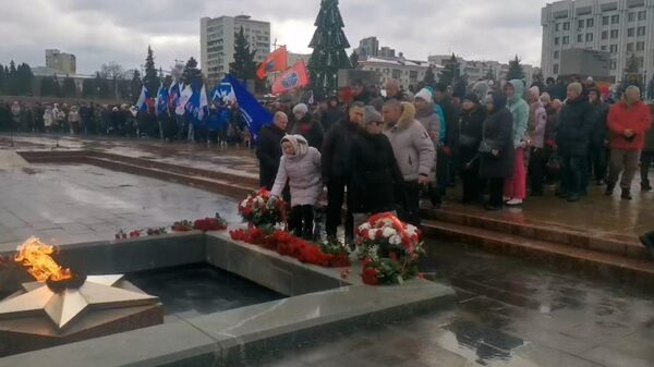 Траурный митинг в Самарской области в память о погибших в Макеевке