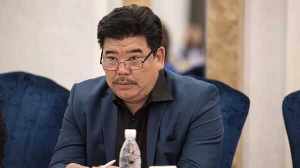 Министр культуры, информации, спорта и молодежной политики Киргизии Алтынбек Максутов
