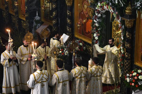 Рождественская литургия в Свято-Троицком кафедральном соборе в Екатеринбурге