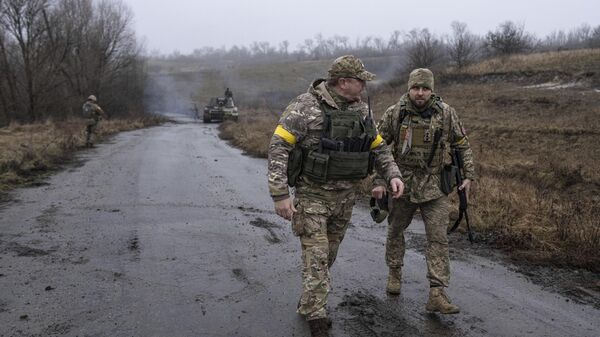 Украинские военные в зоне боевых действий. Архивное фото