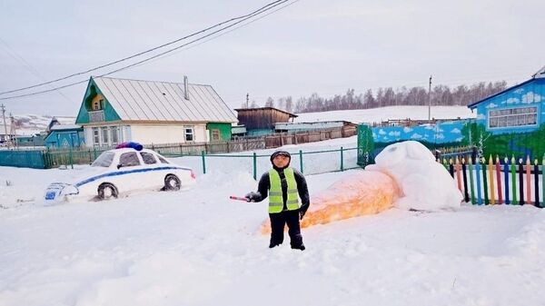Ледяные скульптуры в деревне Новобайрамгулово
