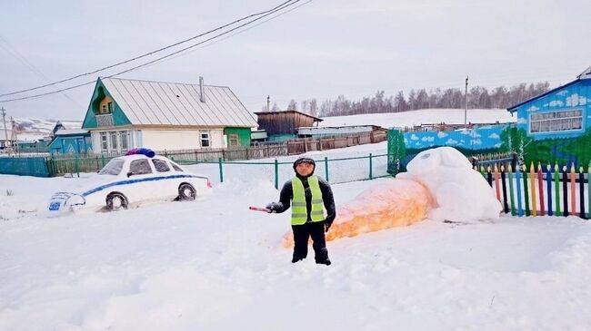 Ледяные скульптуры в деревне Новобайрамгулово