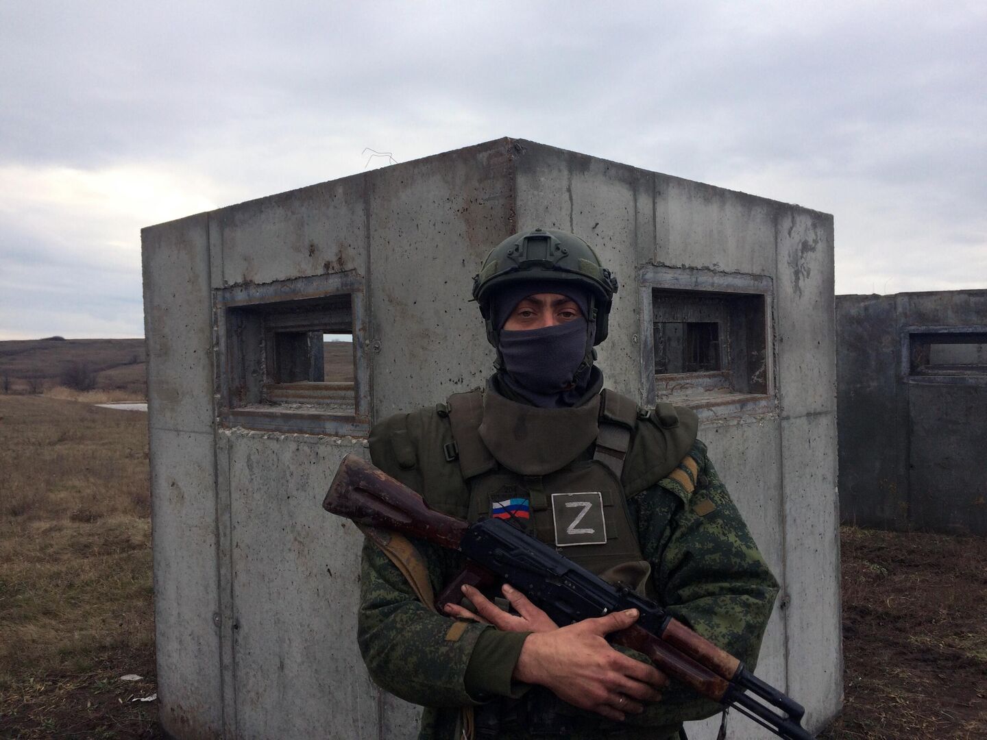 Замок отвечает в полку за связь Замок отвечает в полку за связь
