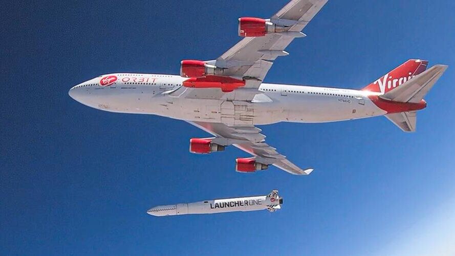 Запуск ракеты-носителя Virgin Orbit с борта самолета Boeing 747 - РИА Новости, 1920, 10.01.2023