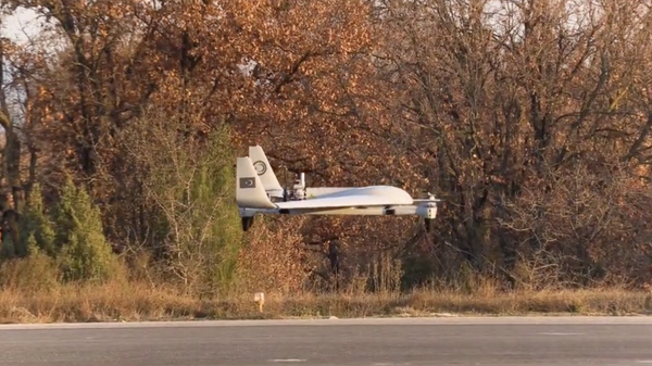 Испытания беспилотного летательного аппарата(БПЛА) вертикального взлета и посадки, разработанного компанией Baykar в Турции