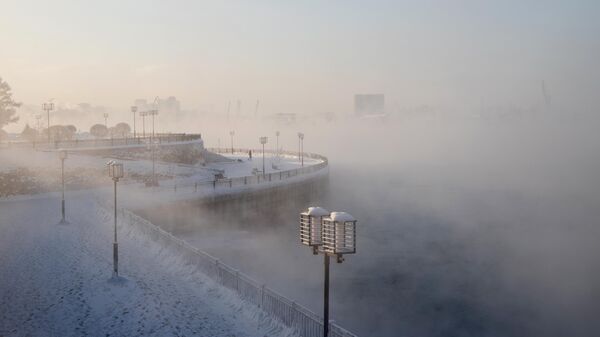Туман над рекой Ангара в Иркутске