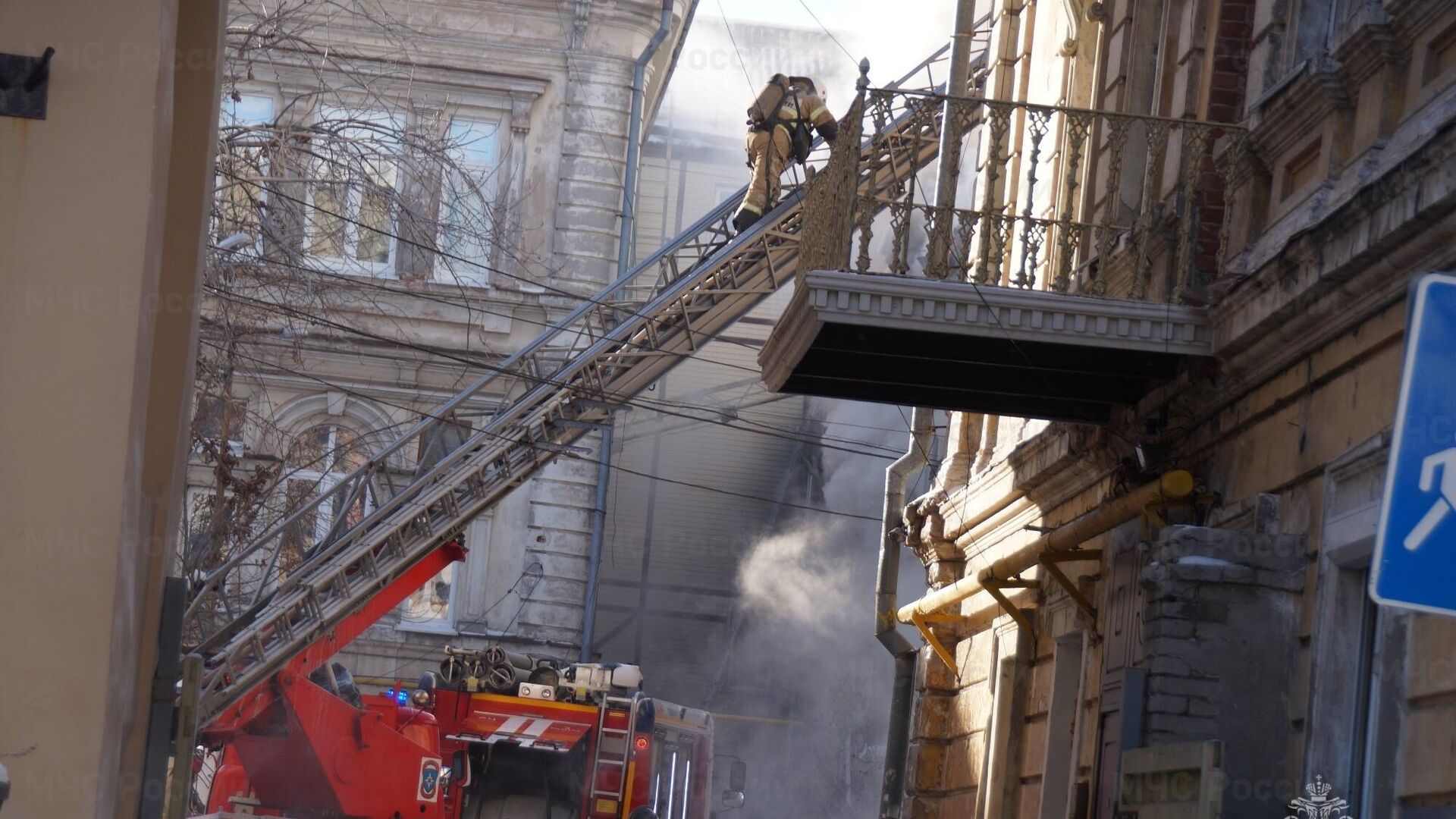 В Самаре загорелось здание доходного дома Челышева - РИА Новости, 23.03.2023