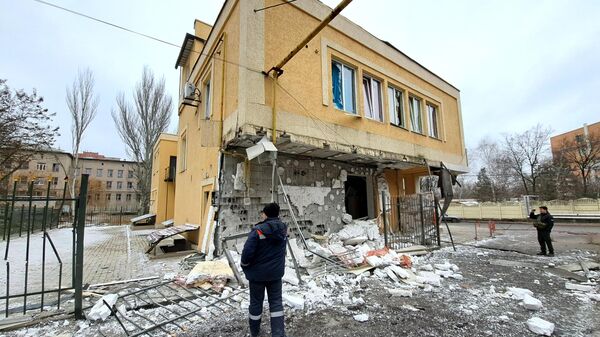 Последствия обстрела со стороны вооруженных формирований Украины города Донецка