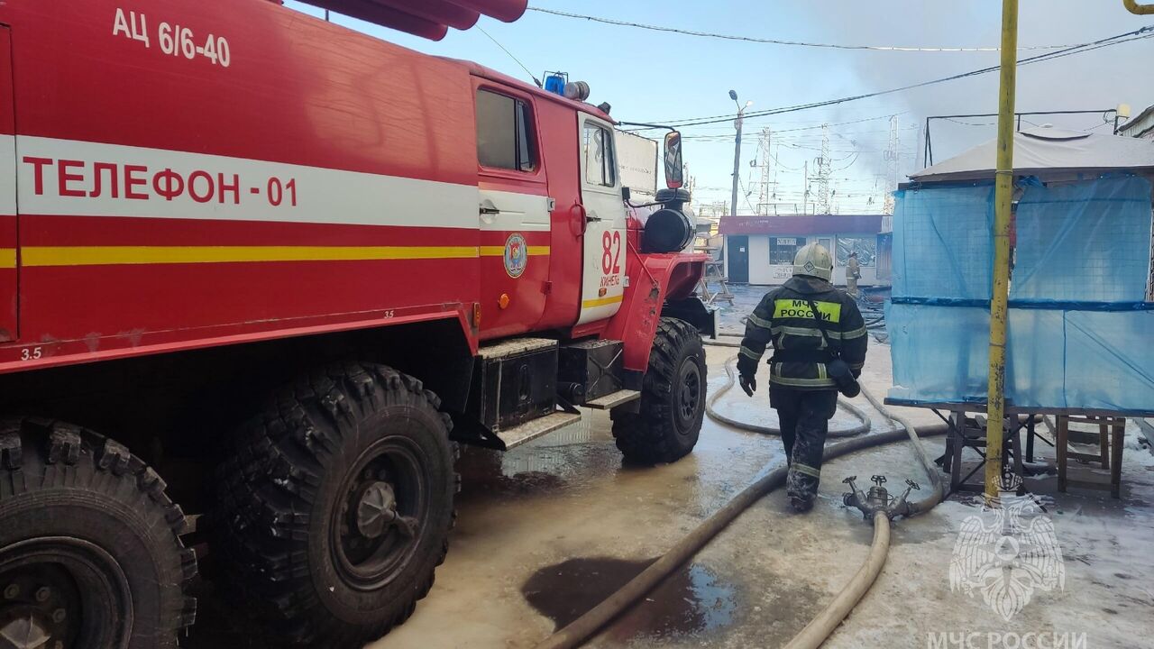 При пожаре на рынке в Самарской области погиб мужчина - РИА Новости,  15.01.2023