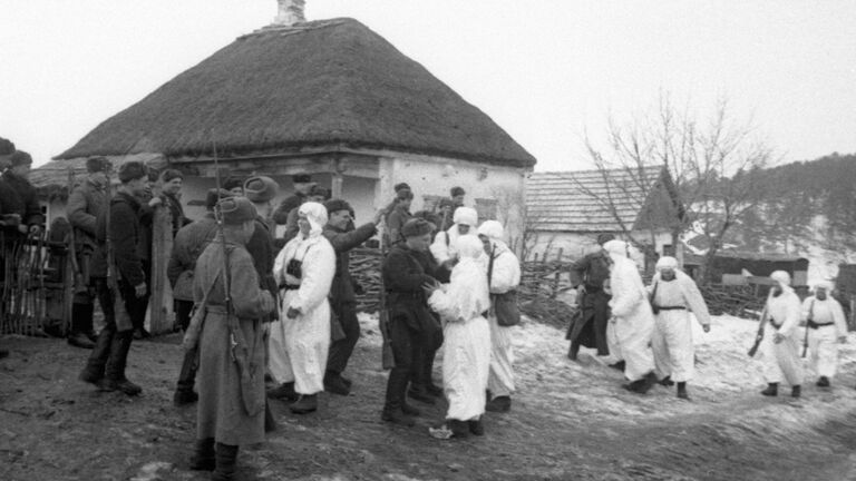 Южный фронт. Возвращение разведчиков с боевого задания. Ноябрь 1942 года.