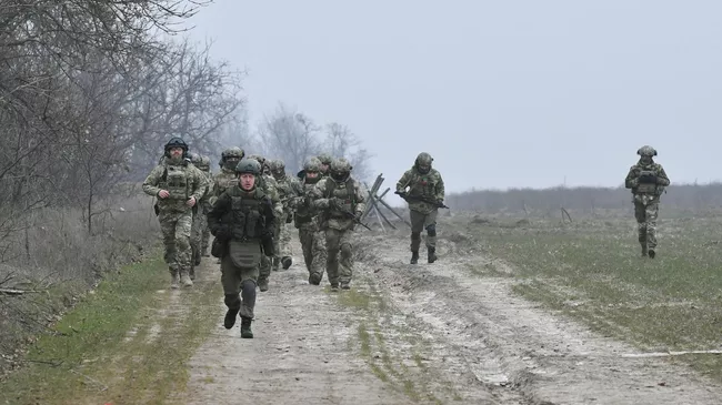 Бойцы ВС РФ