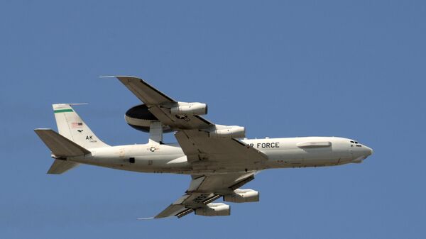 Американский самолет дальнего радиолокационного обнаружения Boeing E-3 Sentry AWACS