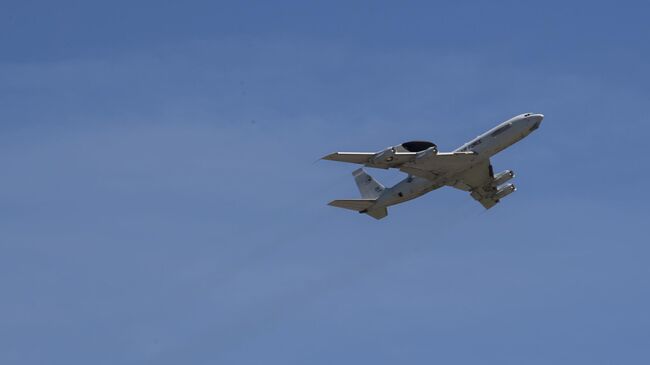 Самолет дальнего радиолокационного обнаружения Boeing E-3 Sentry