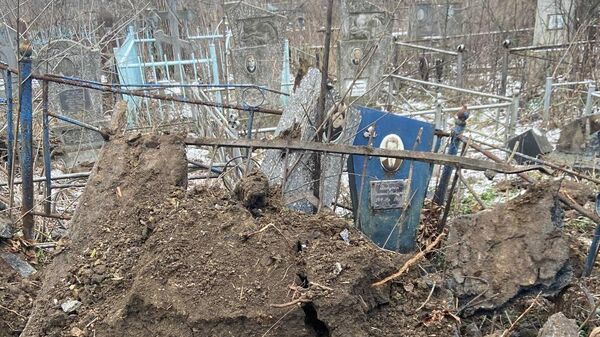 Украинские боевики подвергли обстрелу кладбище № 1 в Центрально-Городском районе Горловки