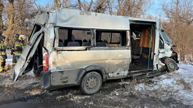 ДТП с участием КамАЗа и маршрутки в Волгограде