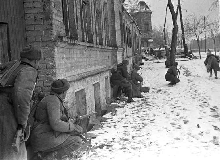 Уличные бои в Ростове-на-Дону. Декабрь 1942 года.