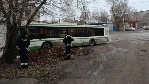 Место ДТП с участием автобуса в Каменске-Шахтинском. 20 января 2023