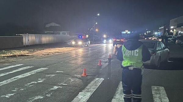 Вечером  21 января в станице Кущевской водитель автомобиля Hyundai NF совершил наезд на 4-х пешеходов,  переходивших дорогу по нерегулируемому пешеходному переходу