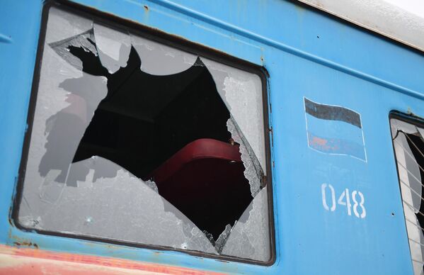 Последствия обстрела со стороны украинских войск железнодорожной станции Иловайска
