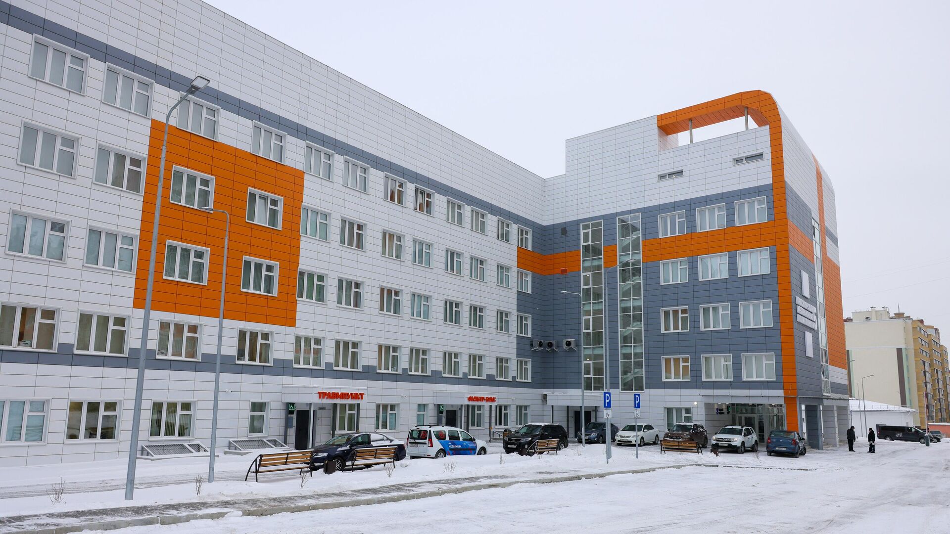 Поликлиника на улице Дмитрия Мартынова в Красноярске Поликлиника на улице Дмитрия Мартынова в Красноярске - РИА Новости, 1920, 24.01.2023