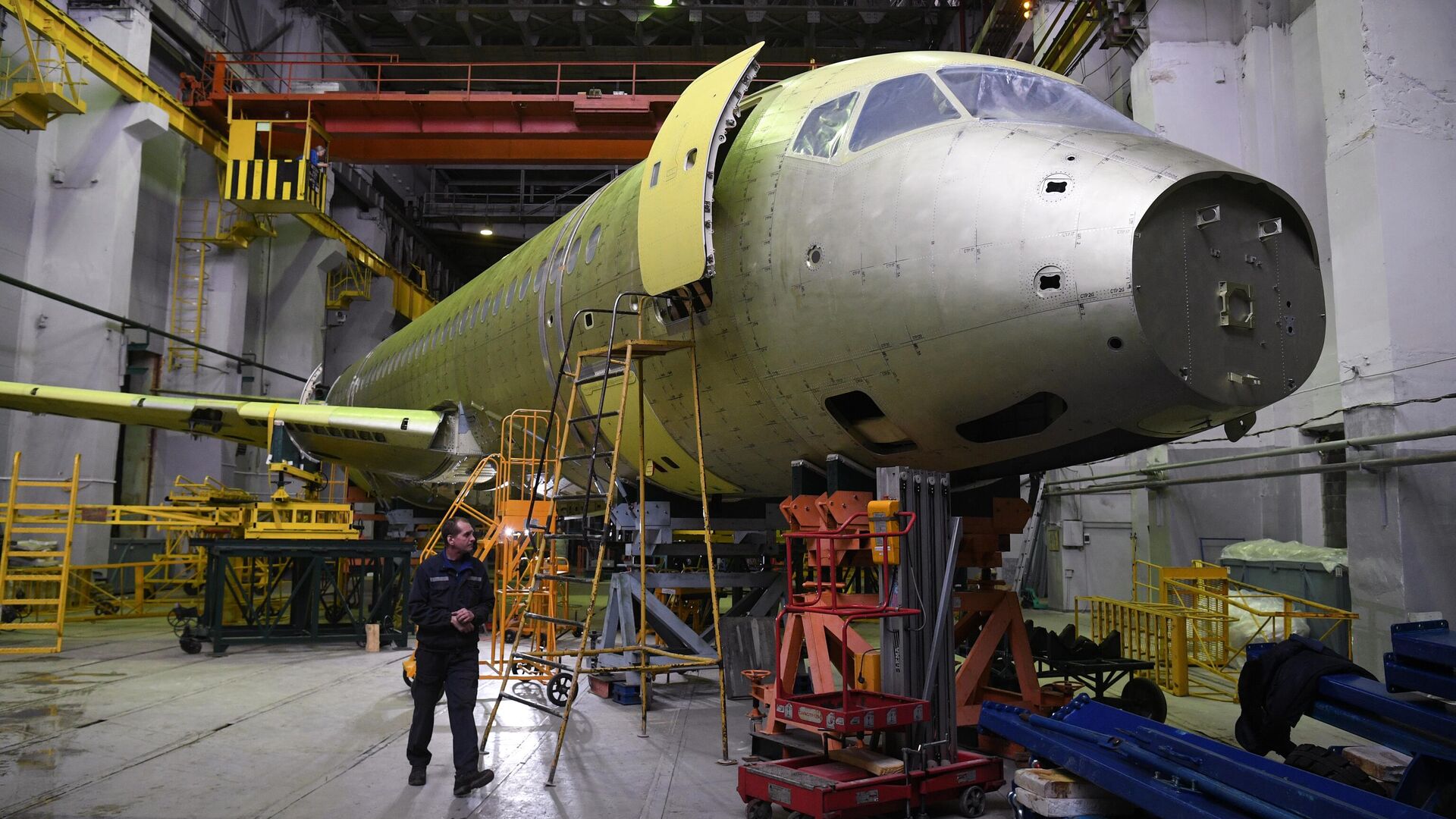 Испытания планера импортозамещенной версии Superjet-100 (SSJ NEW) - РИА Новости, 1920, 16.02.2023