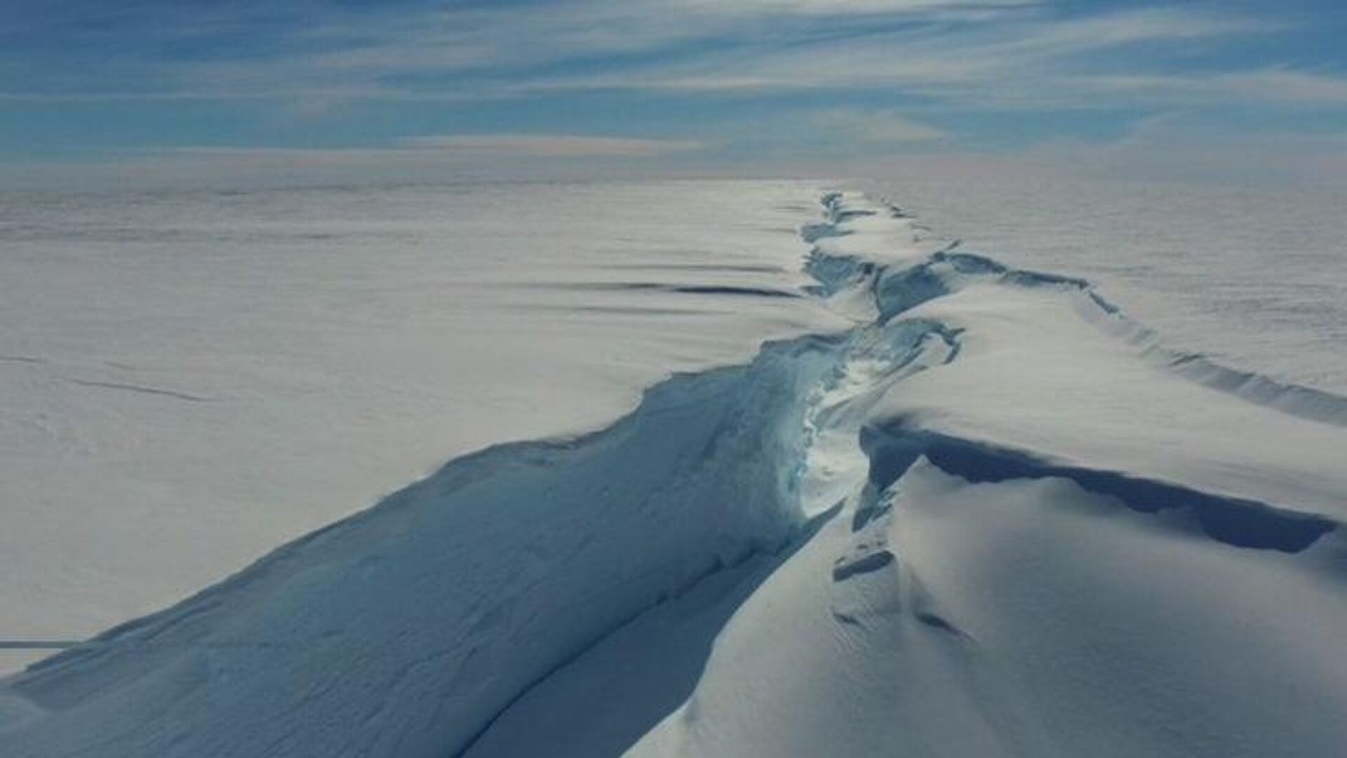 Крупный айсберг размером почти с Лондон откололся от Антарктиды - РИА Новости, 1920, 27.01.2023