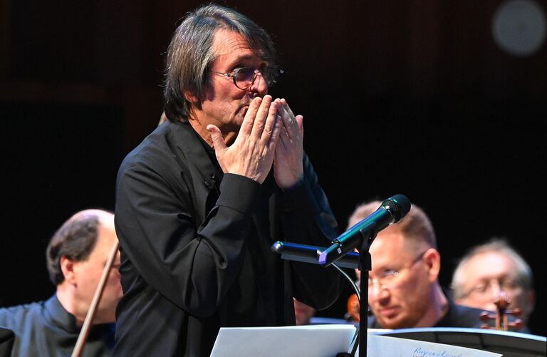 Дирижер Юрий Башмет на открытии Московского международного джазового фестиваля в Московском концертном зале Зарядье Дирижер Юрий Башмет на открытии Московского международного джазового фестиваля в Московском концертном зале Зарядье