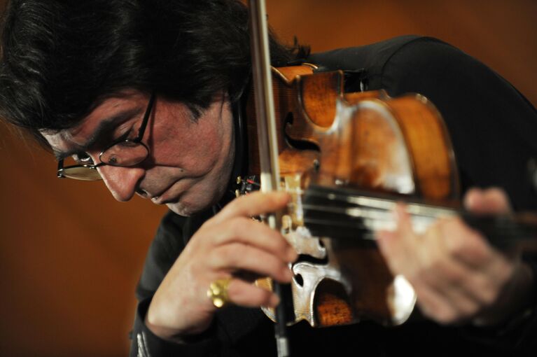 Народный артист СССР Юрий Башмет на концерте в Большом зале Московской консерватории Народный артист СССР Юрий Башмет на концерте в Большом зале Московской консерватории