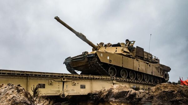 Американский танк M1 Abrams во время учений в Польше