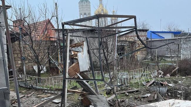 Последствия обстрела со стороны Украины мирного населения и жилых домов Новой Каховки