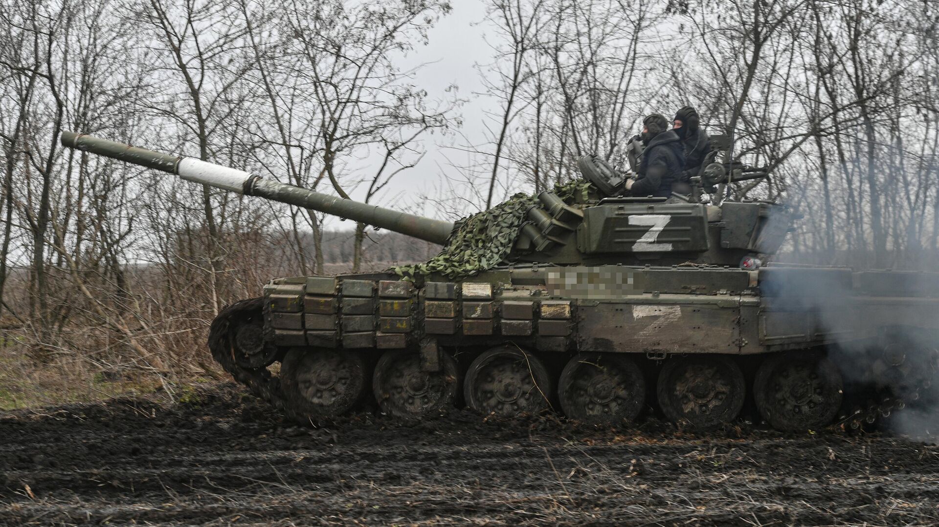 Боевая работа танка Т-72 в южном секторе в ходе специальной военной операции - РИА Новости, 1920, 27.01.2023