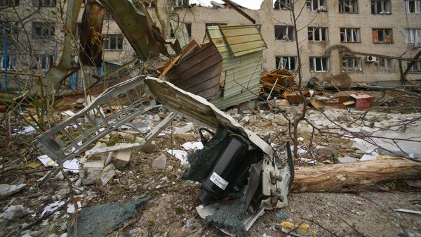 Административное здание в городе Васильевка в Запорожской области, разрушенное в результате обстрела из РСЗО HIMARS со стороны Вооруженных сил Украины