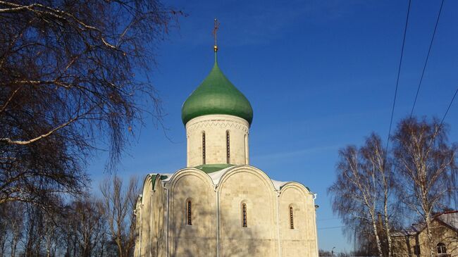 Спасо-Преображенский собор (1157 г.) - один из самых старых в России