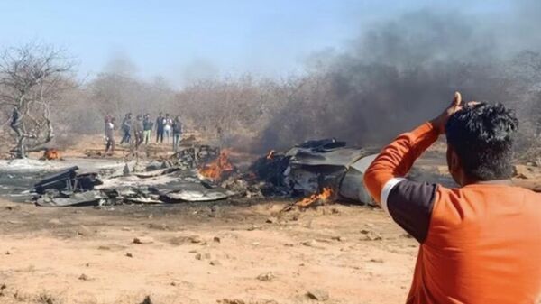 На месте падения двух самолетов ВВС Индии в штате Мадхья-Прадеш