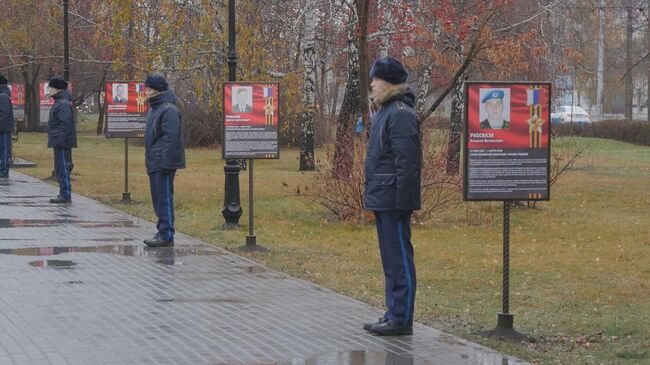 Аллея памяти воинов-десантников в Барнауле