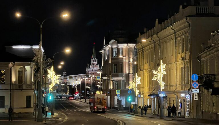 Центр Москвы, украшенный к Новому году