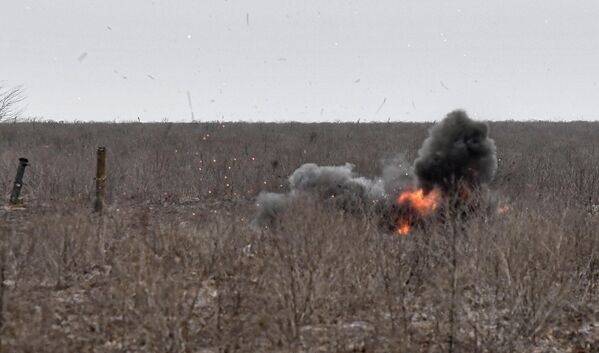 Уничтожение самодельных взрывных устройств в Запорожской области