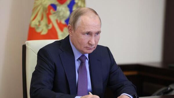 LIVE: Путин проводит совещание по восстановлению жилой инфраструктуры_1 февраля