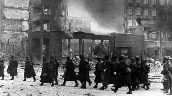 Разрушенная площадь Павших борцов в Сталинграде