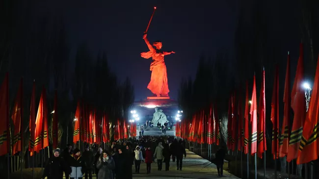 Монумент Родина-мать зовет! на Мамаевом кургане в Волгограде