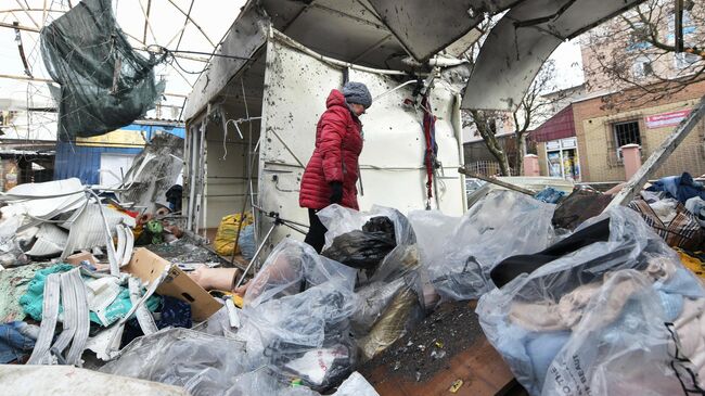 Последствия обстрела центрального рынка в Горловке