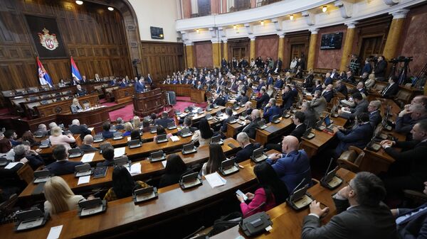 Президент Сербии Александр Вучич выступает на специальном заседании парламента Сербии по вопросу переговоров по Косово и Метохии. 2 февраля 2023