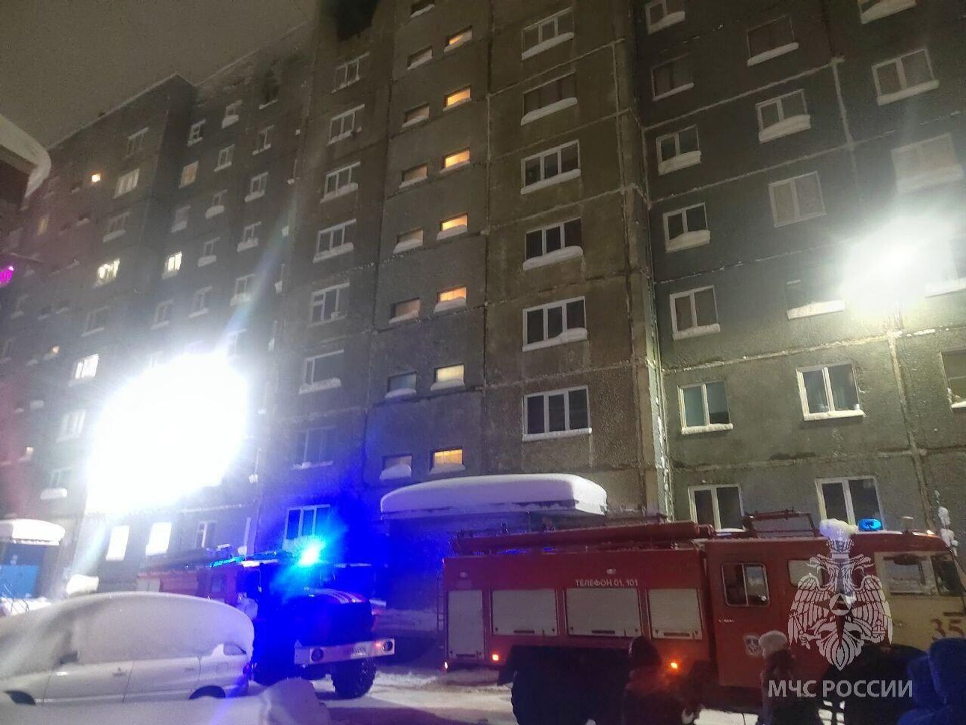 Пожар в 9 этажном многоквартирном жилом доме  г.Норильск - РИА Новости, 1920, 04.02.2023