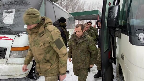 Российских военнослужащие, вернувшиеся из украинского плена