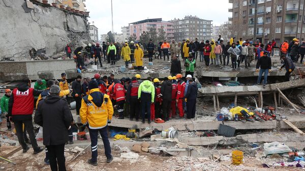 Спасательные работы в Турции