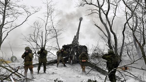 Артиллеристы Вооруженных сил России ведут огонь по позициям ВСУ 