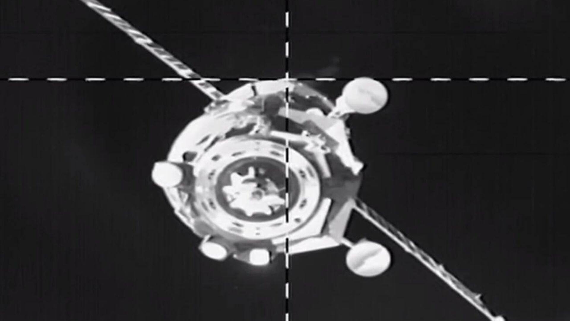Корабль Прогресс МС-20 отстыковался от модуля Звезда российского сегмента МКС - РИА Новости, 1920, 07.02.2023